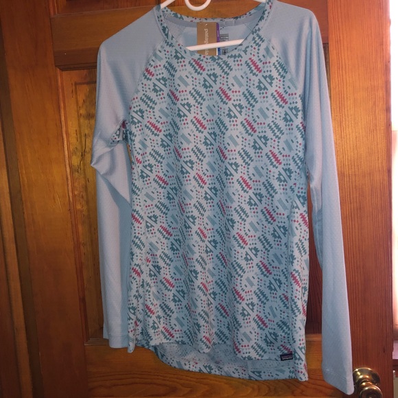 Patagonia Tops - Patagonia Extra Large Women’s Icefall: Big Sky Blue Capilene Midweight Baselayer